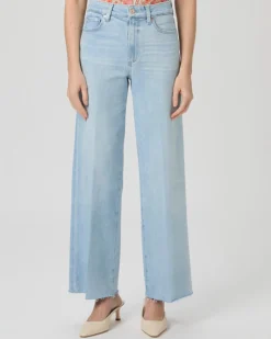Anessa 31 Suki Distressed