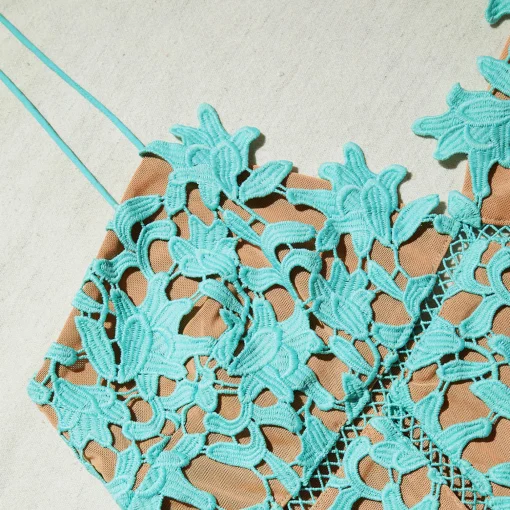 Aqua Azaelea Lace Midi Dress