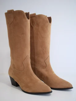 Beth Boot Sand