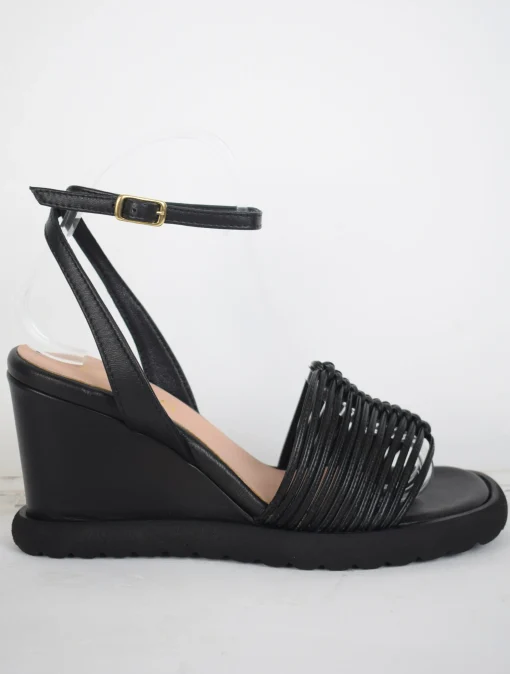 Capri Wedge Black