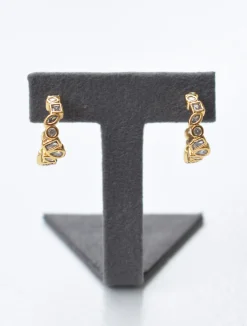 Deconstructed CZ Mini Huggies