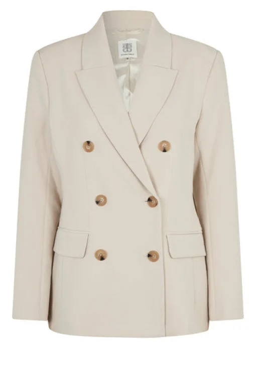 Evie Fitted Blazer