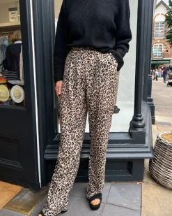Kylie Trousers Leo 01