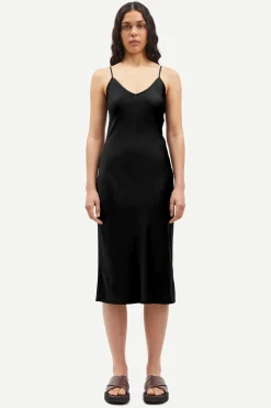 Sasharon Strap Dress Black