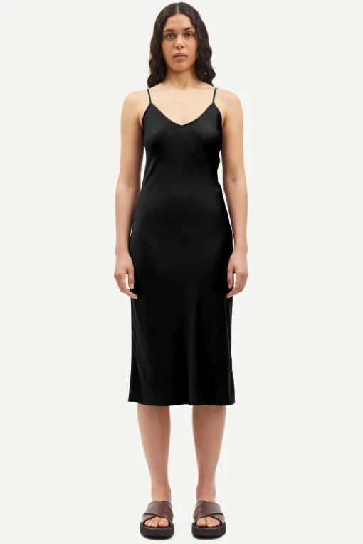 Sasharon Strap Dress Black