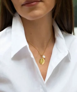 The World is Your Oyster Necklace Gold